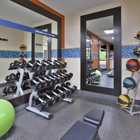 Hampton Inn Commerce/Novi Eksteriør bilde