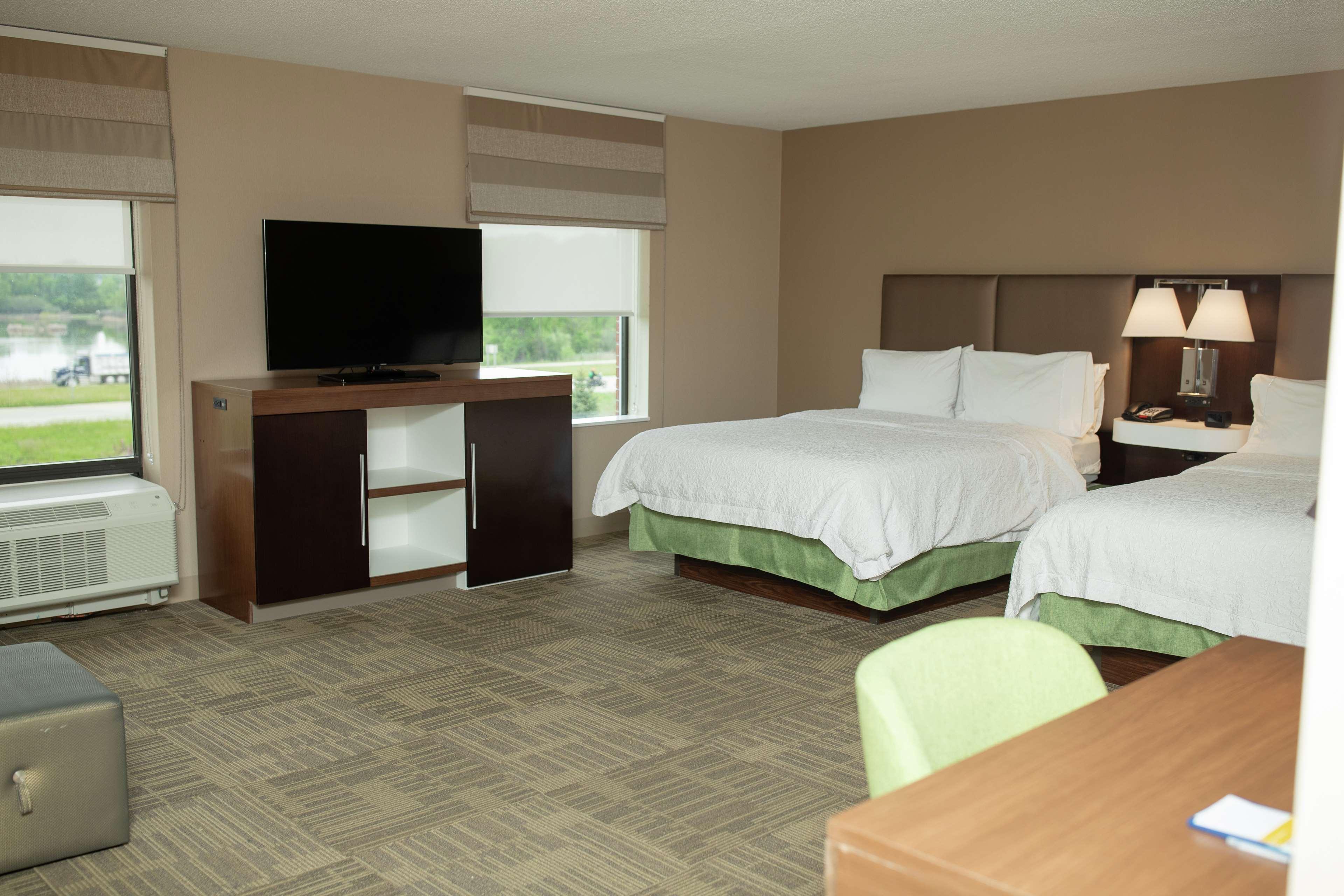 Hampton Inn Commerce/Novi Eksteriør bilde