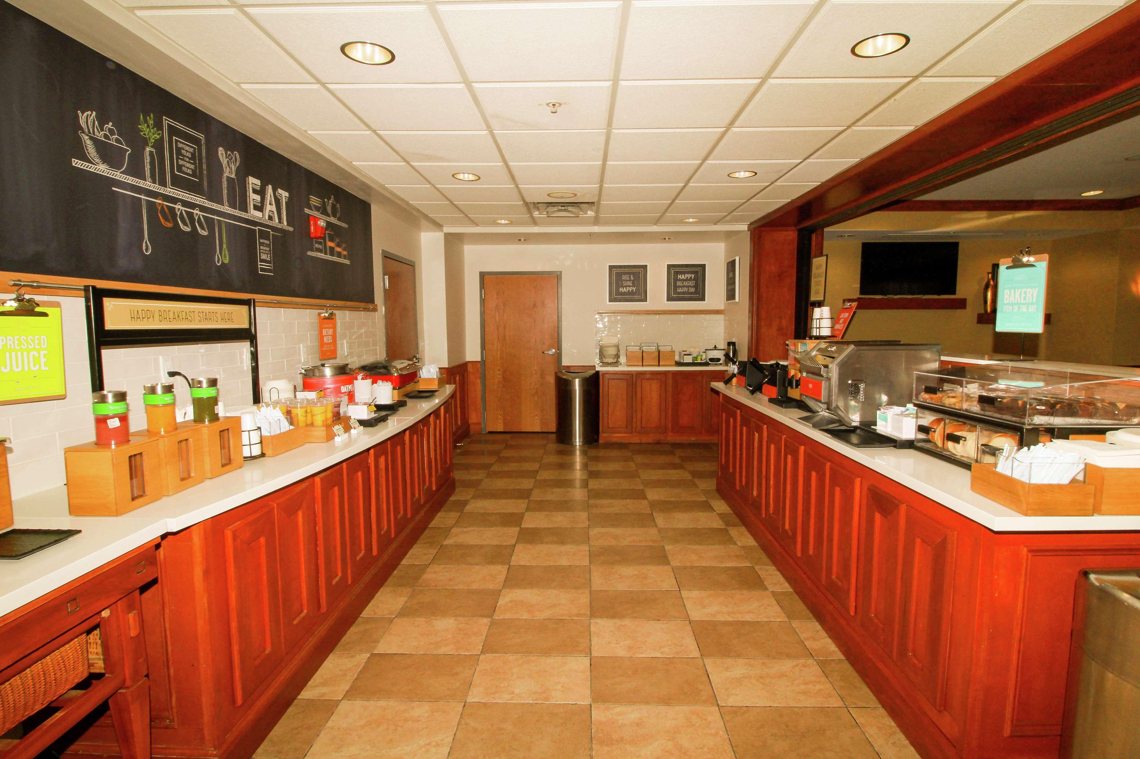 Hampton Inn Commerce/Novi Eksteriør bilde