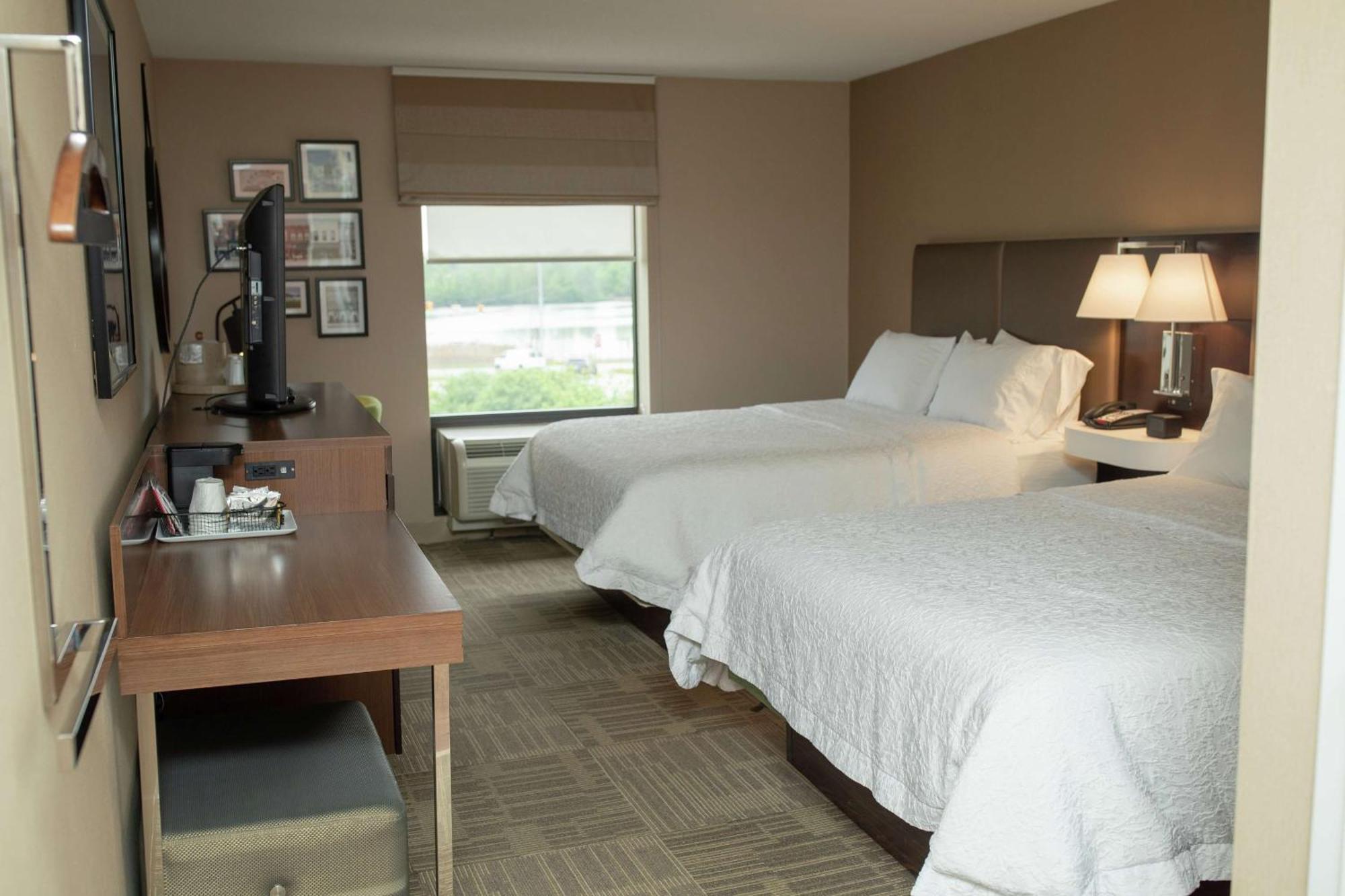 Hampton Inn Commerce/Novi Eksteriør bilde