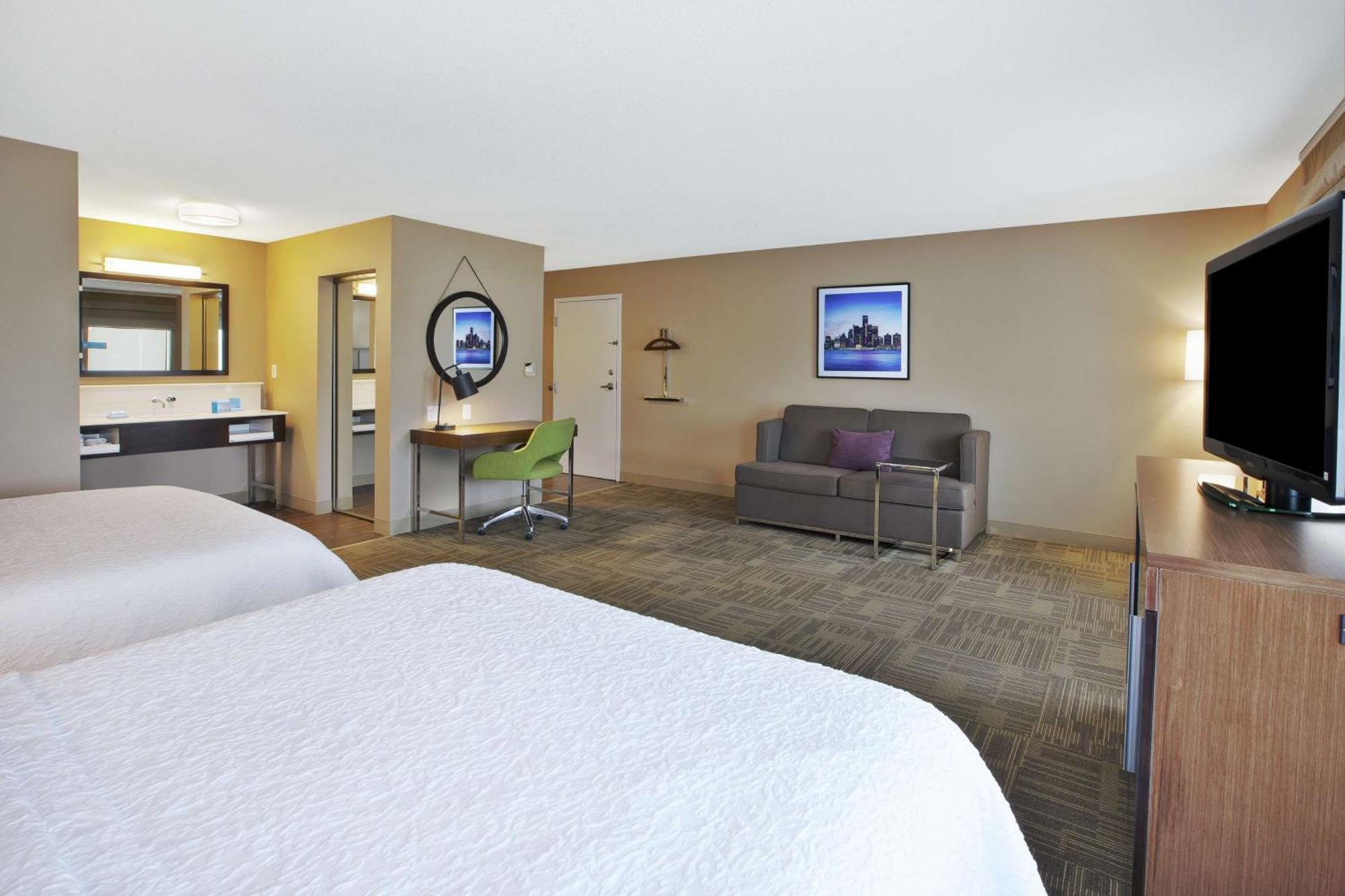 Hampton Inn Commerce/Novi Eksteriør bilde