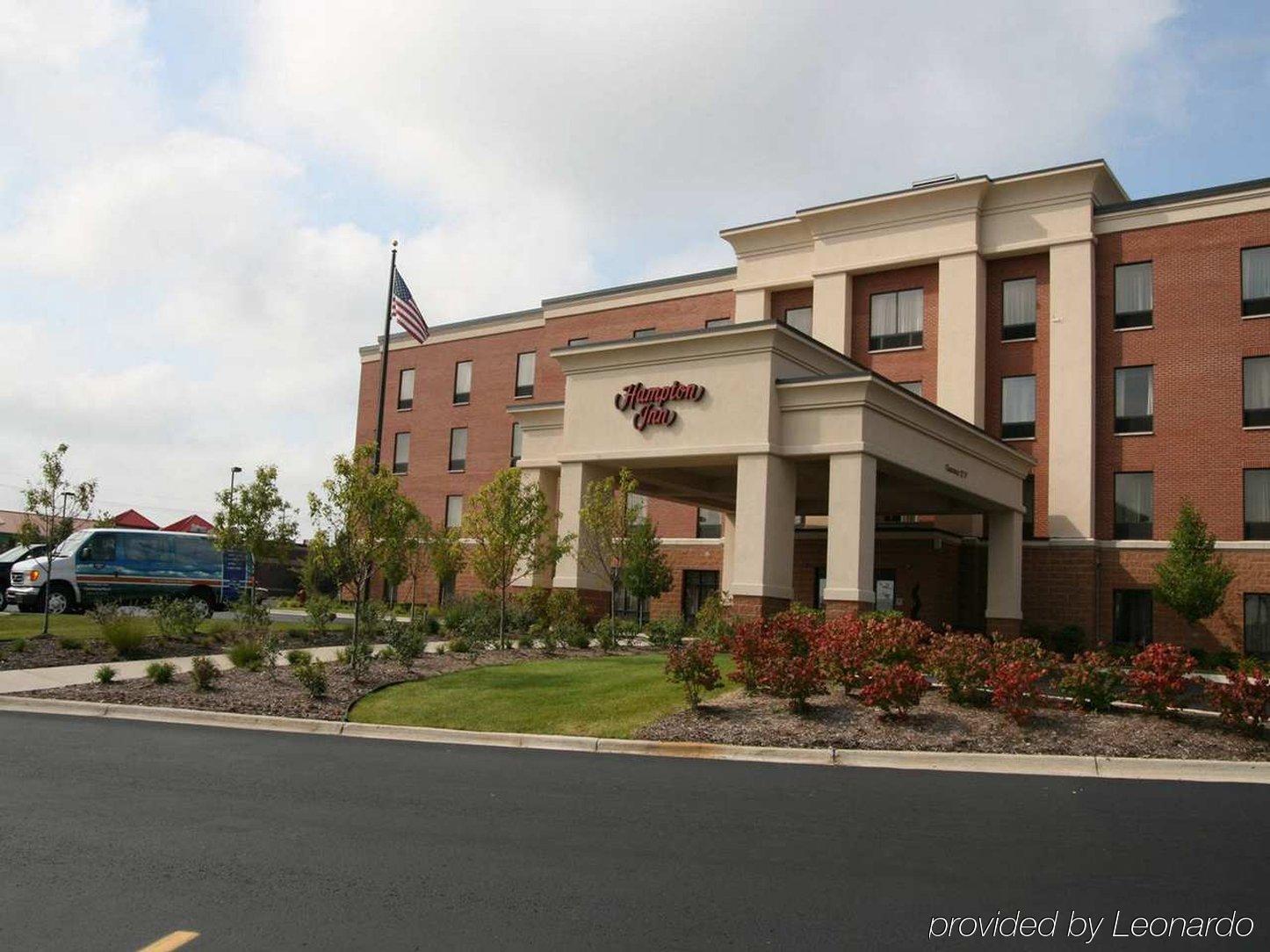 Hampton Inn Commerce/Novi Eksteriør bilde